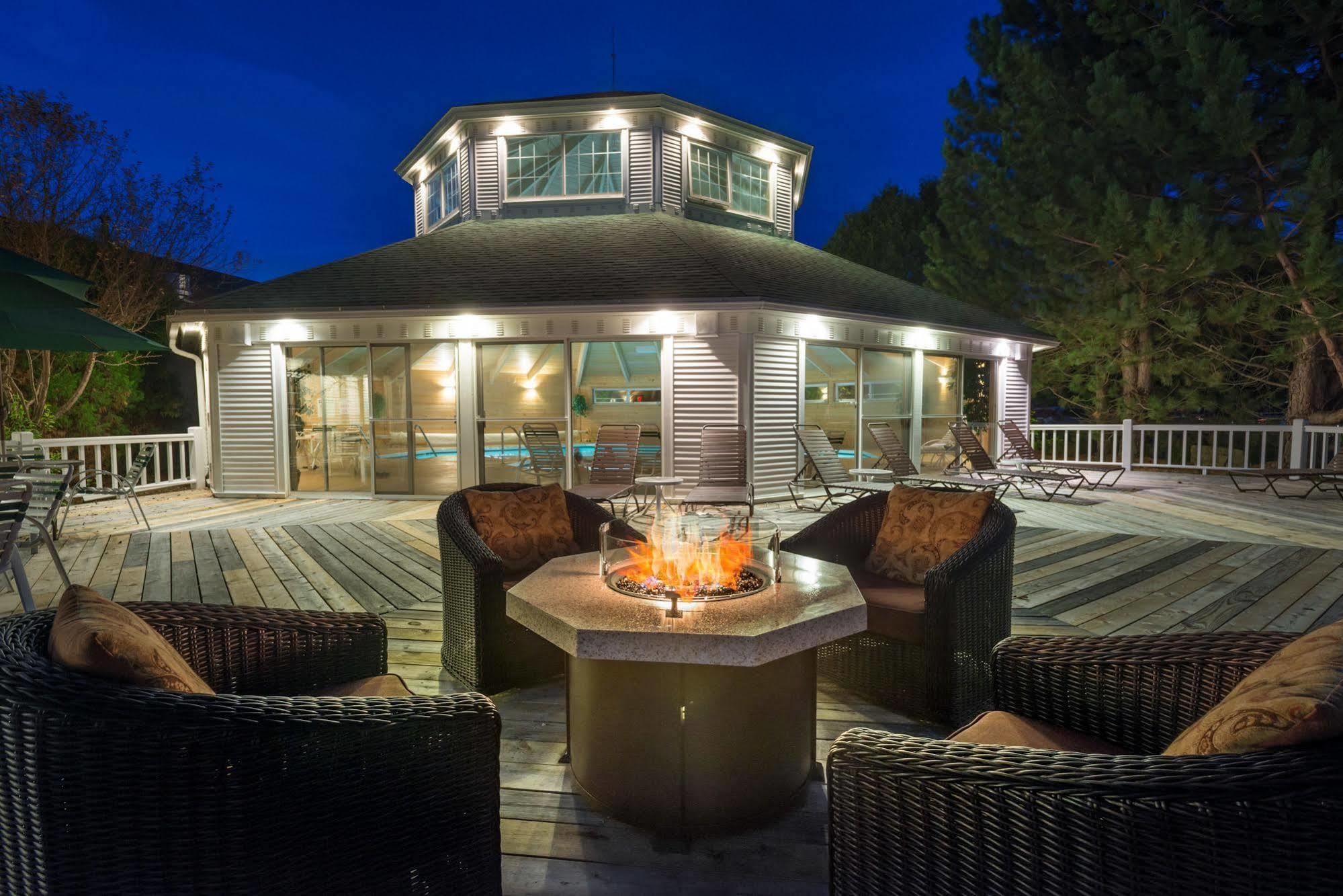 Ashbrooke Hotel Egg Harbor Exterior photo